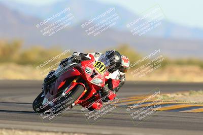 media/Oct-29-2022-CVMA (Sat) [[14c0aa3b66]]/Race 11 Amateur Supersport Open/